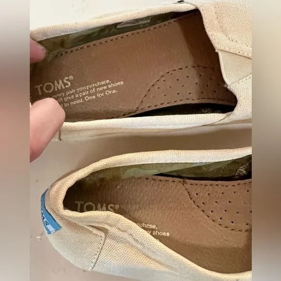 TOMS beige ivory neutral white Slides Size 10 new - Picture 2 of 8